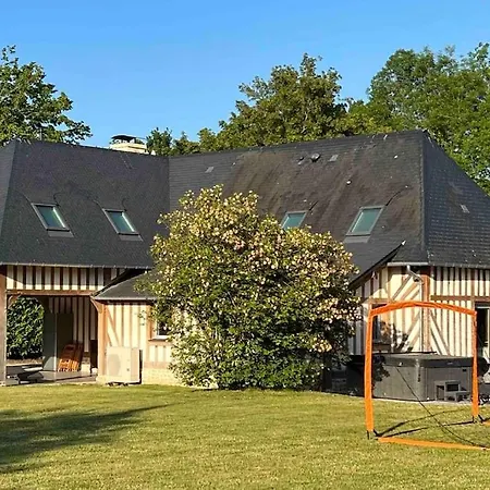 Le Petit Orgueil, Deauville Сент-Арну